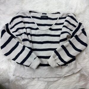 Abercrombie & Fitch Navy and White Striped Sweater